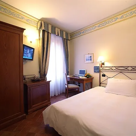 Отель Davanzati 3*